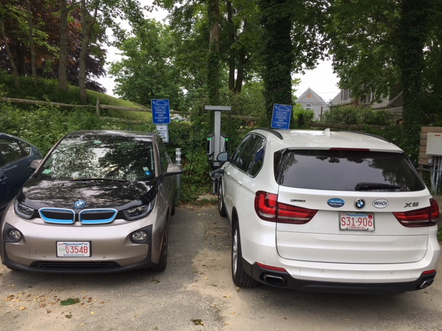 EV-Charging-Cars